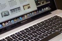 macbook pro unibody 17 32 200x133 - Le nouveau MacBook Pro 17&quot; [Janvier 2009] Le nouveau MacBook Pro 17&quot; [Janvier 2009]